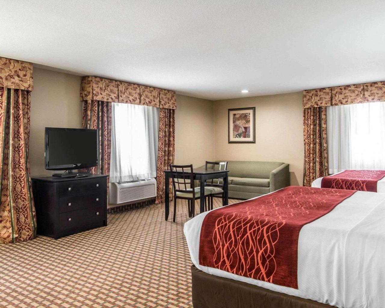 Comfort Inn & Suites Kansas City Downtown Extérieur photo